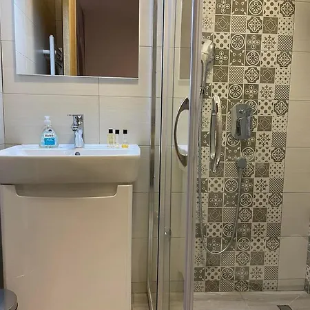 Apartment New Concept - 7 Minutes From The Pyramids - Center Visoko