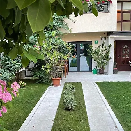 Apartman New Concept - 7 Minutes From The Pyramids - Center *